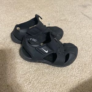Toddler Nike sandals